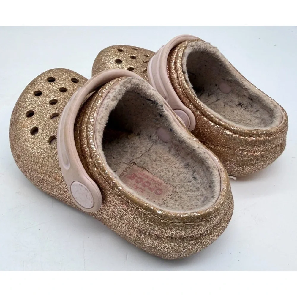Crocs Classic Lined Clogs Gold Glitter Pink Cozy Fuzzy Toddler | Girl's Size 6